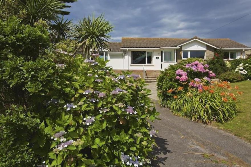 THE LOOK OUT, family friendly, with a garden in Hope Cove