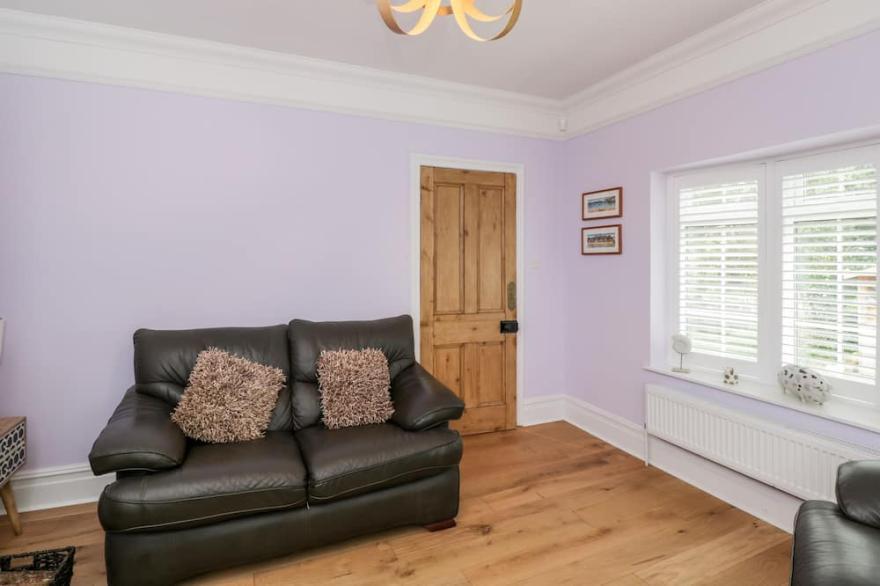 49 ULWELL ROAD, pet friendly, luxury holiday cottage in Swanage