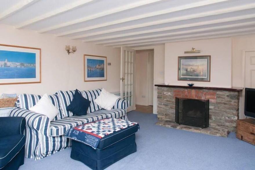 ORCHARD BARN, pet friendly, with open fire in Salcombe