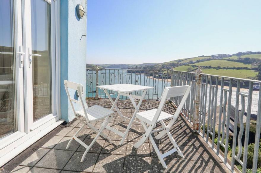 EDINBURGH HOUSE, family friendly, country holiday cottage in Salcombe