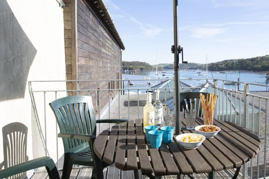 29 FORE STREET, family friendly, country holiday cottage in Salcombe