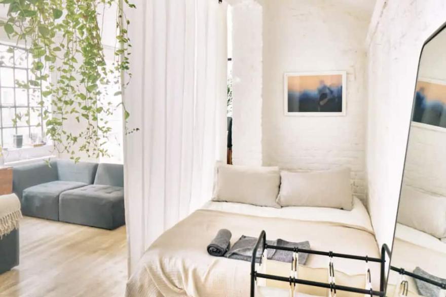 Shoreditch Artists Loft Studio. Prime & Quiet Location in Buzzing Neighbourhood