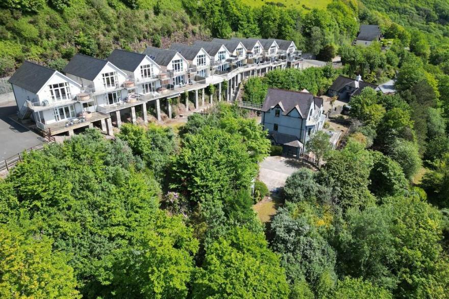 Campbell - 2 Bedroom Apartment - Pendine