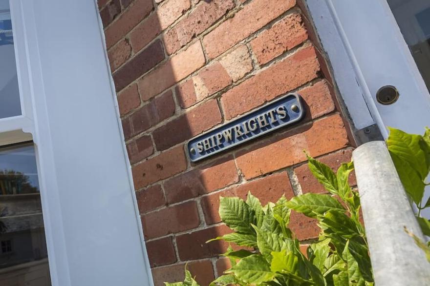 SHIPWRIGHTS, pet friendly, country holiday cottage in Salcombe