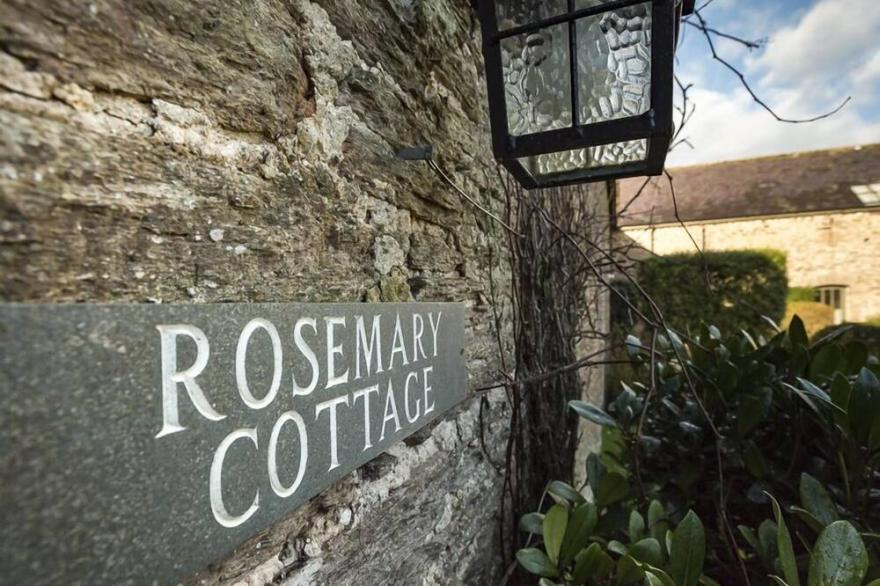 ROSEMARY COTTAGE, family friendly, with a garden in Goveton
