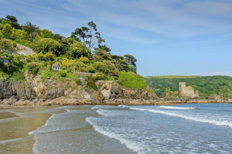 WESTLAND, family friendly, country holiday cottage in Salcombe