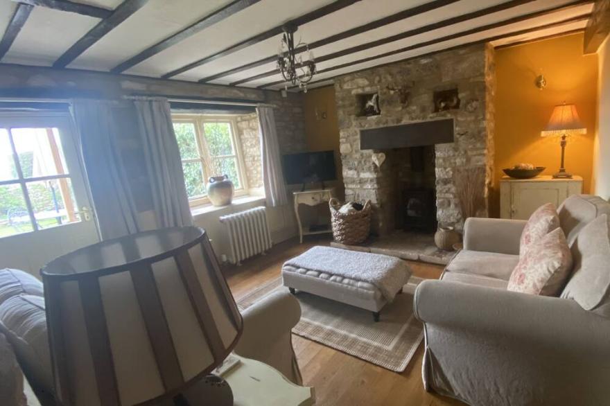 Beautiful peaceful village location,  gorgeous  views across the valley in AONB.