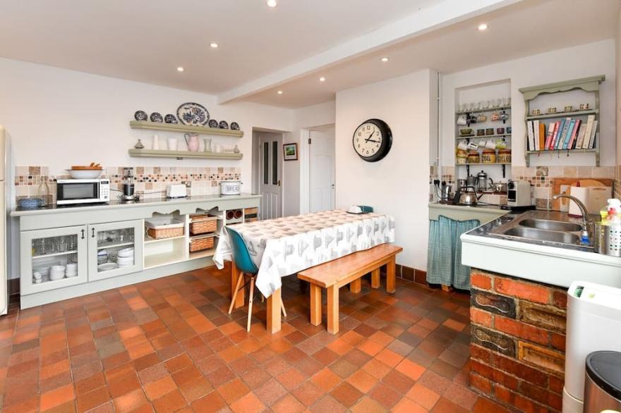 Pass the Keys | Summer Hill 3 bed overlooking Caswell Bay