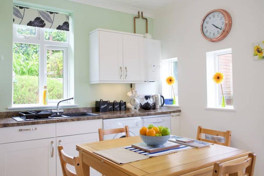 Prime seaside location, wonderful private gardens and stunning sea views