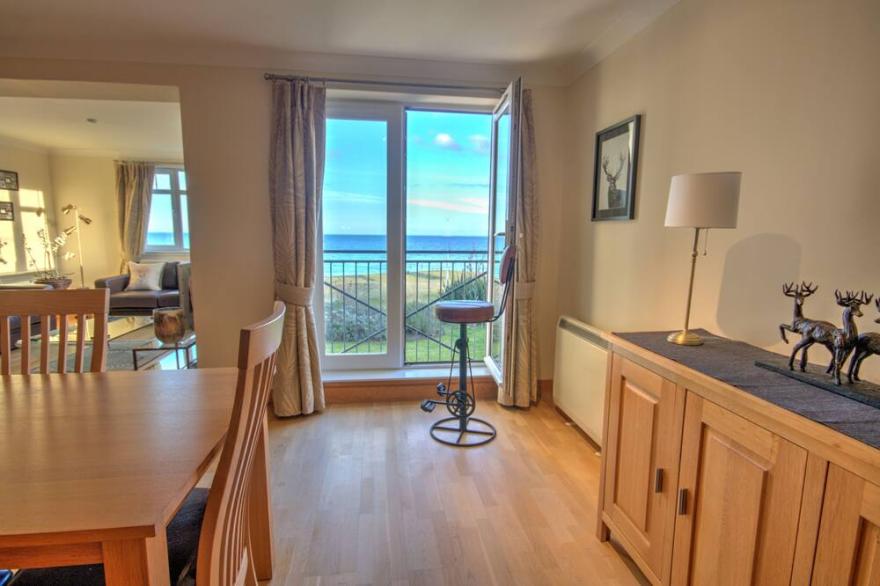 No. 10 The Links  - sleeps 4 guests  in 2 bedrooms