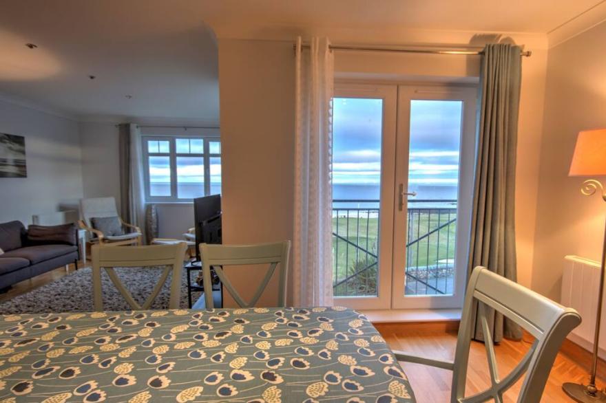 No. 18 The Links  is a second floor apartment located by the famous James Braid Golf course in Brora
