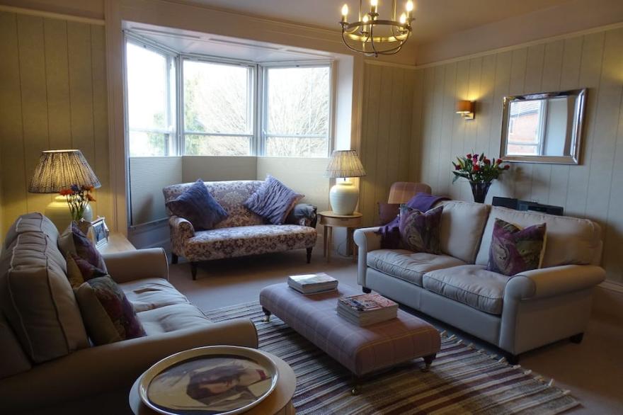 Stylish Georgian Town House in the heart of Salisbury