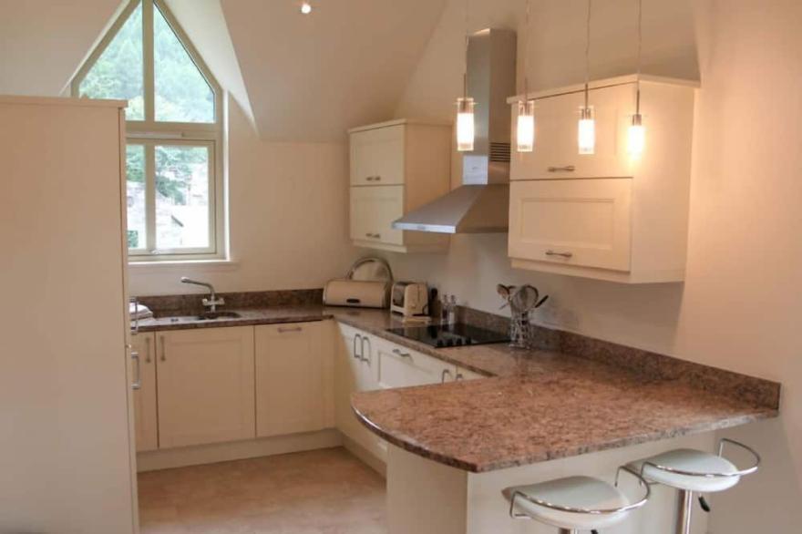Mains of Taymouth, Kenmore ~ 4* Crannog Lodge - sleeps 6 guests  in 3 bedrooms