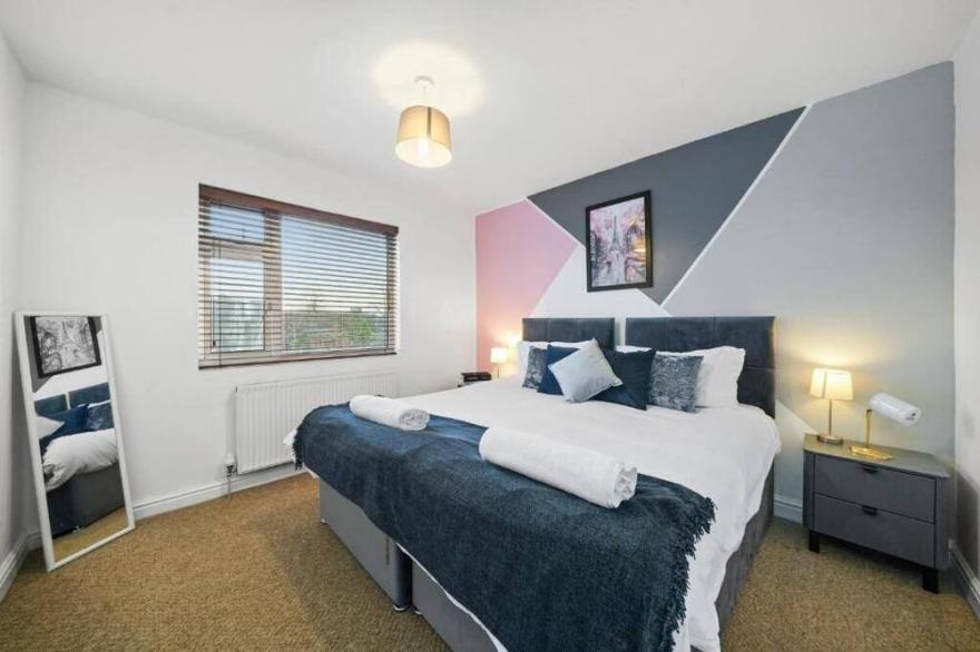 - Large Royal Leamington House Garden - Sleeps 10
