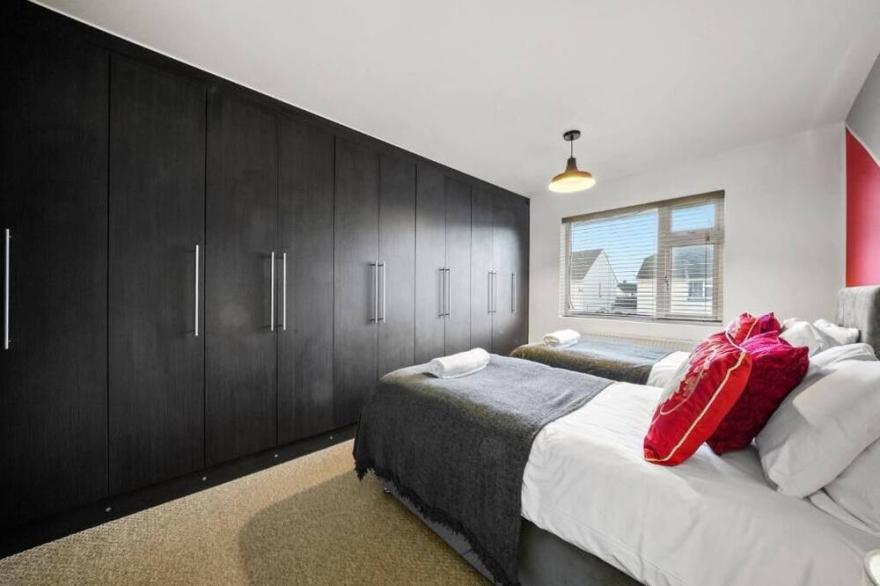 - Large Royal Leamington House Garden - Sleeps 10