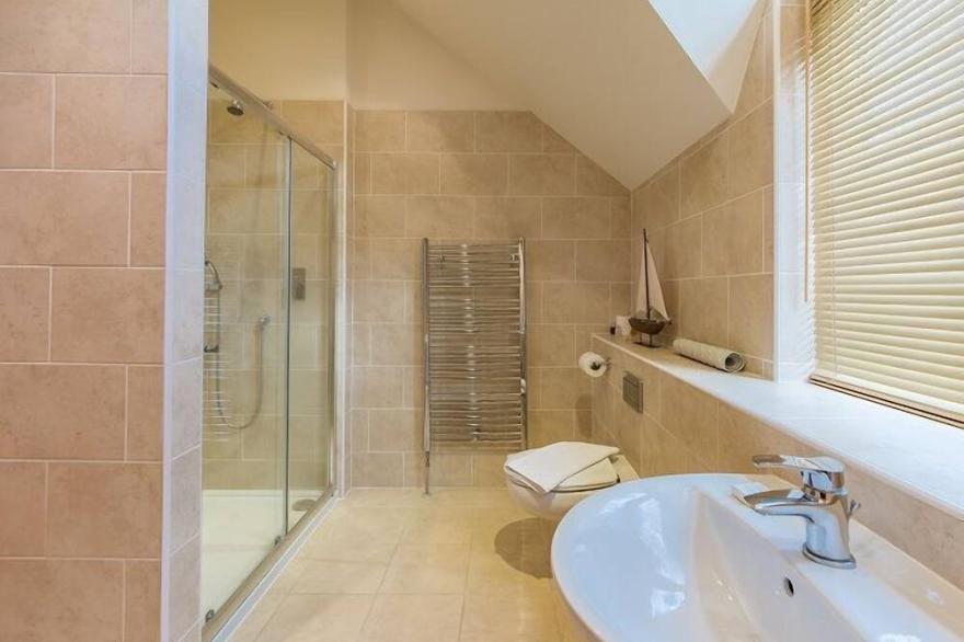Mains of Taymouth, Kenmore ~ 5* 10 Maxwells - sleeps 2 guests  in 1 bedroom