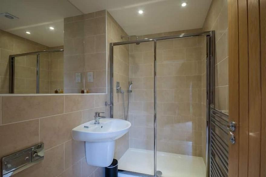 Mains of Taymouth, Kenmore ~ 5* 12 Maxwells - sleeps 4 guests  in 2 bedrooms