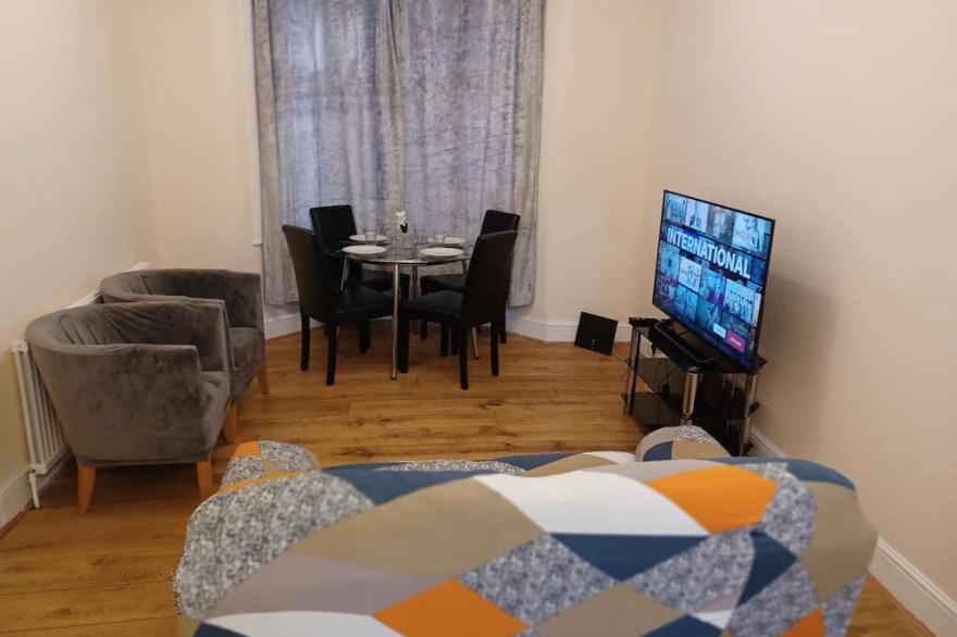 ★Cosy 3 bedrooms house★ | 8mn Walk to train station