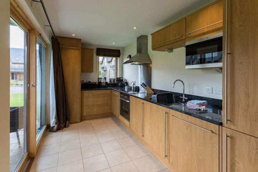 Mains of Taymouth, Kenmore ~ 5* 1 The Gallops - Downstairs property - sleeps 4 guests  in 2 bedrooms
