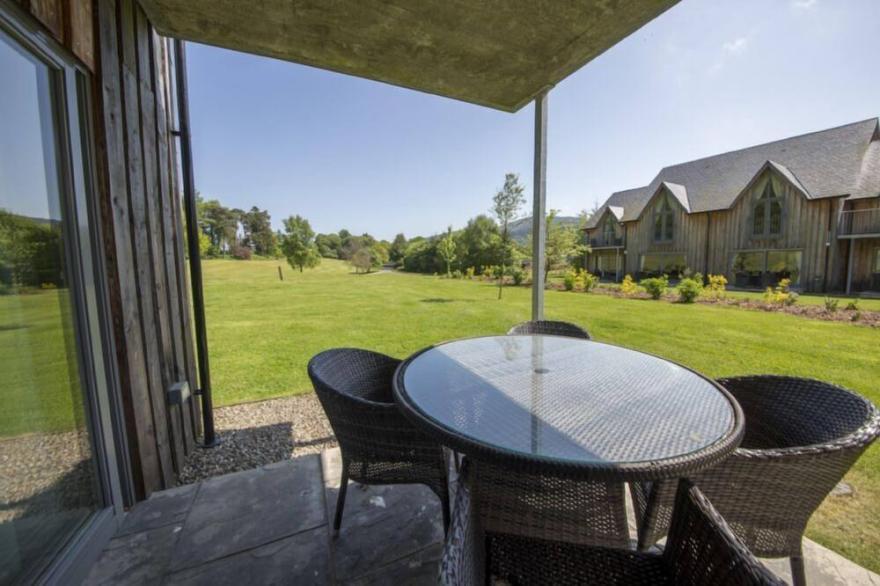 Mains of Taymouth, Kenmore ~ 5* 7 The Gallops - Downstairs property - sleeps 4 guests  in 2 bedrooms