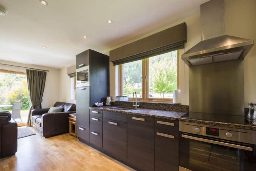 Mains of Taymouth, Kenmore ~ 5* 1 Maxwells - sleeps 2 guests  in 1 bedroom