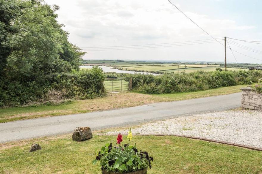 JENNY WREN, pet friendly, country holiday cottage in Bradworthy
