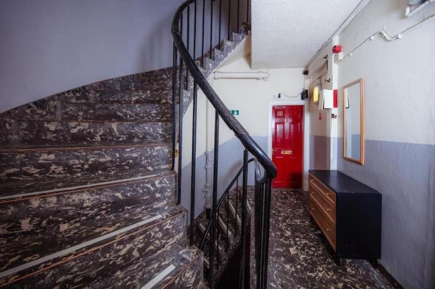 One bedroom, City Centre Apartment