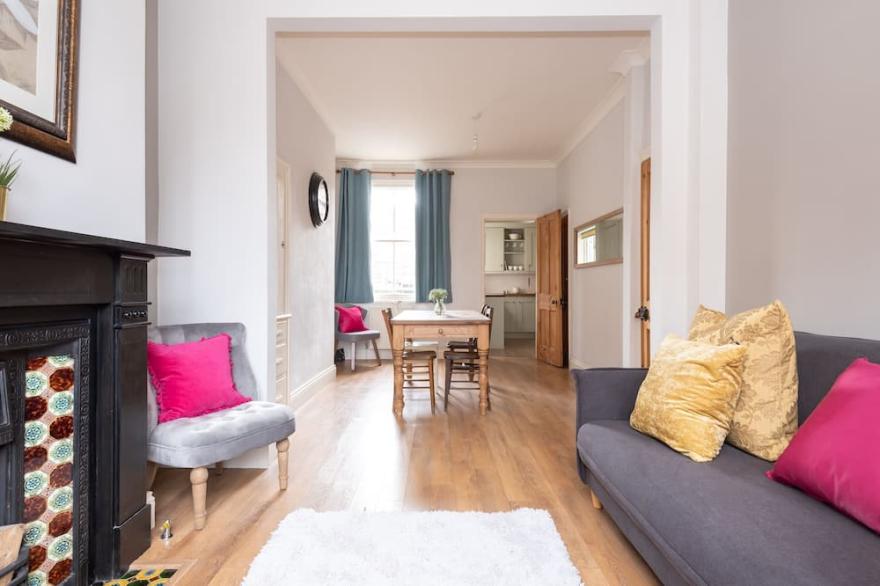 Pass the Keys | Charming Base for 6 Near Bishy Rd
