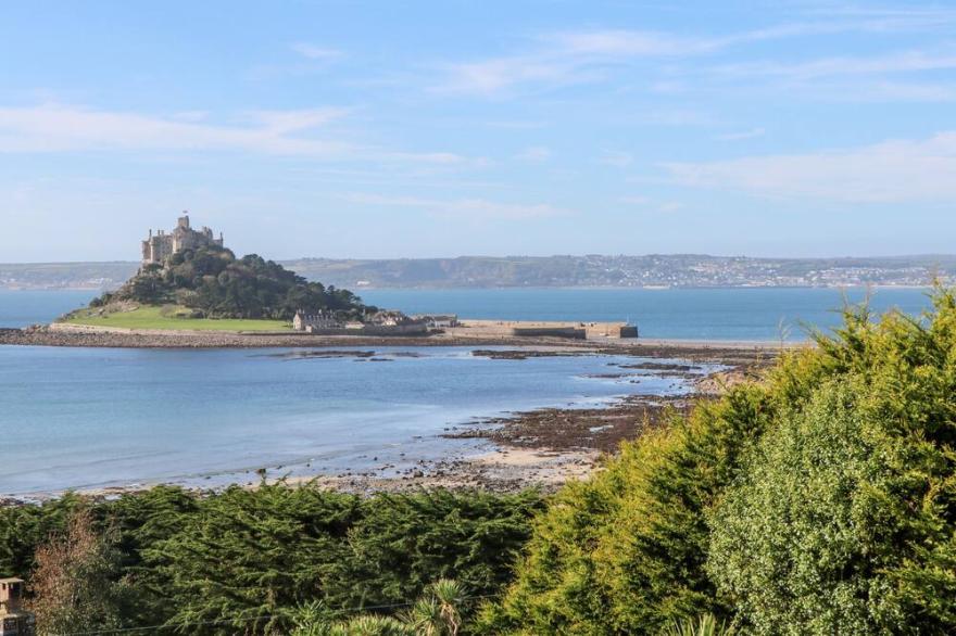 21 ALVERTON STREET, pet friendly, with a garden in Penzance