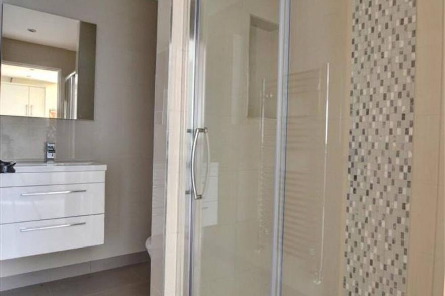 Wonderful private villa for 2 guests with WIFI, TV, patio and parking