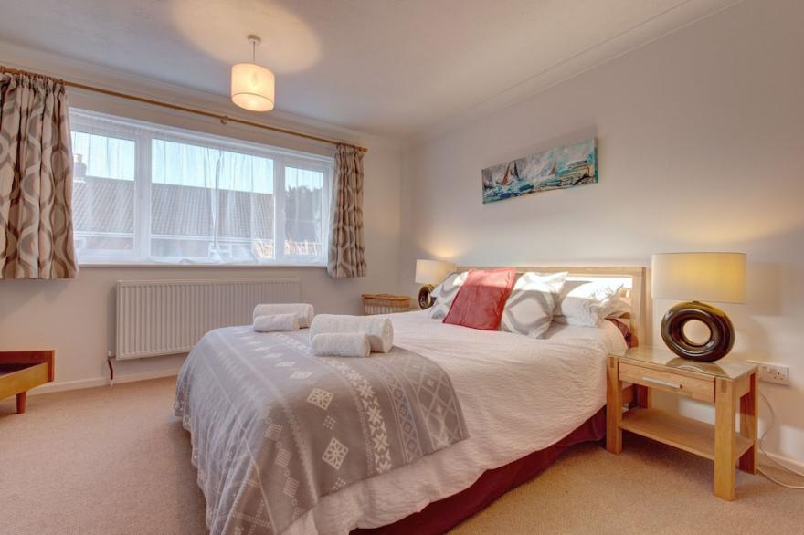 Arrows -  a self catering cottage that sleeps 4 guests  in 2 bedrooms