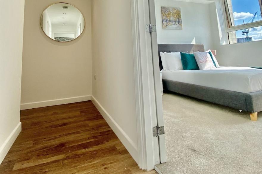 Spacious & luxury 2 Bedroom Apartment - Sleeps 7