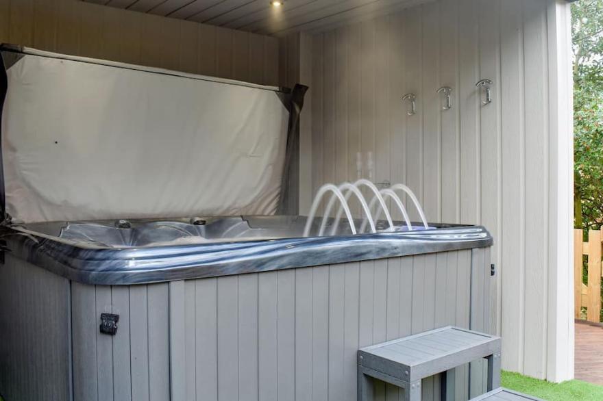 3 bedroom accommodation in Loftus, near Saltburn-by-the-Sea