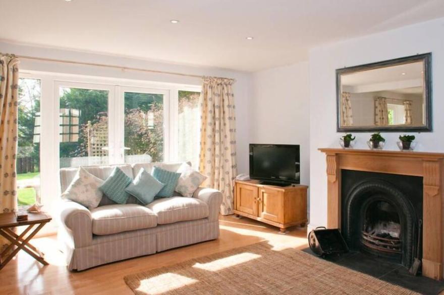 HOMEFIELD HOUSE, family friendly, with a garden in Thurlestone