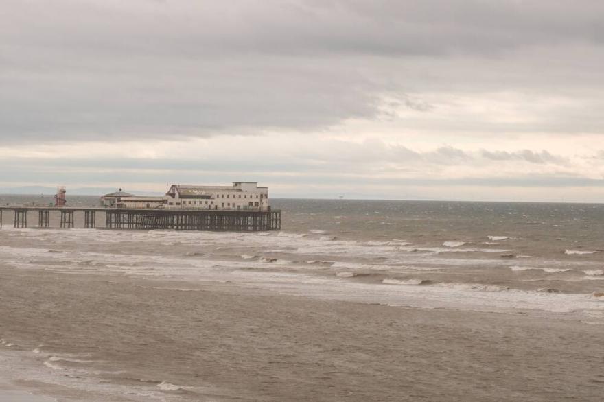 NORTH SHORE APARTMENT, family friendly in Blackpool