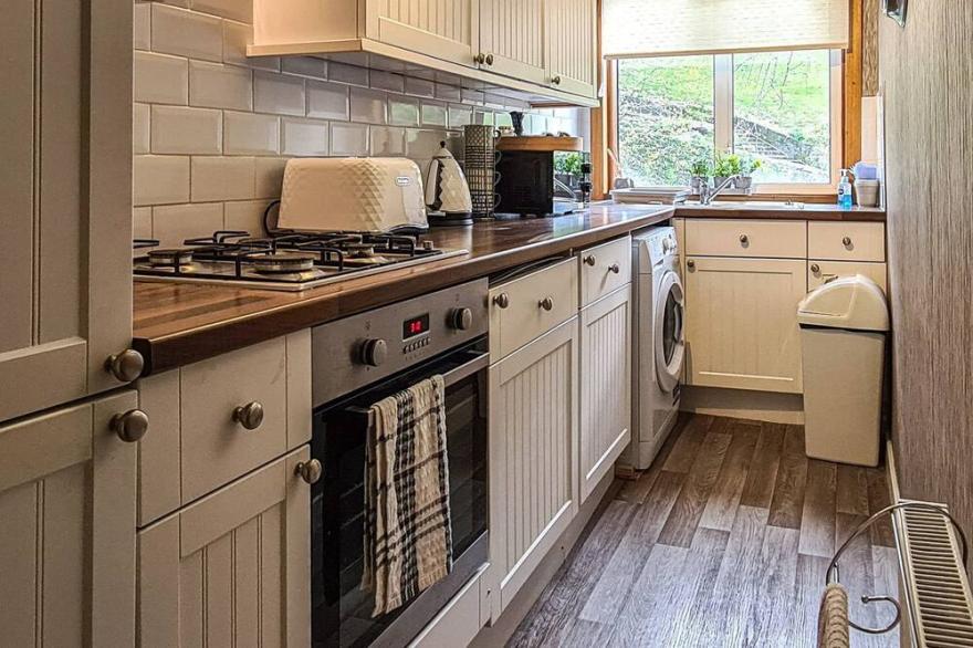 2 bedroom accommodation in Gourock