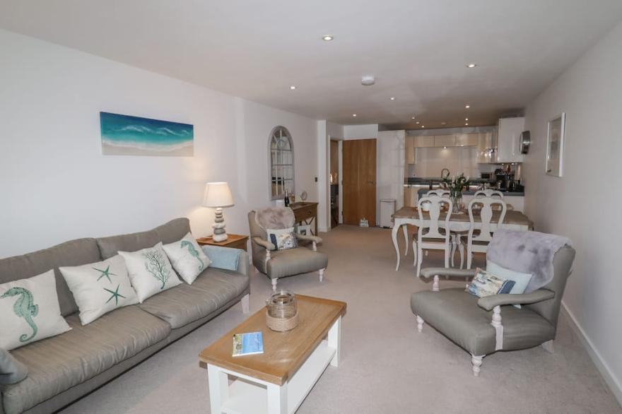 SKY, family friendly, country holiday cottage in Carbis Bay