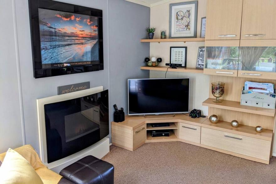 Willow Lodge  is set within 130 acres of woodland on 5*Finlake Holiday Park
