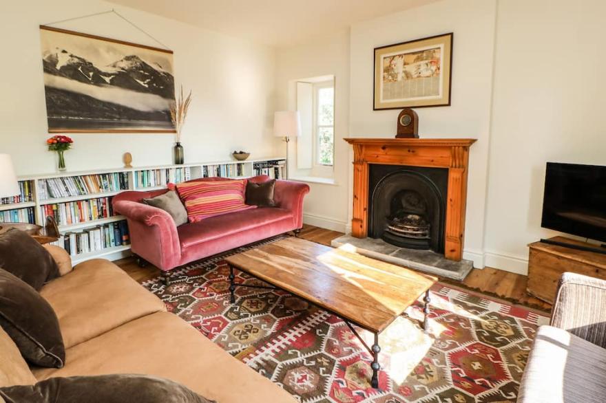 MILL FARM HOUSE, family friendly, with open fire in Ravensworth