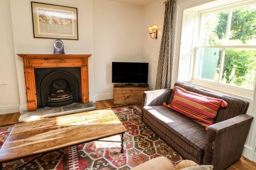 MILL FARM HOUSE, family friendly, with open fire in Ravensworth