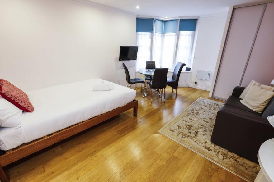 Studio in the heart of Covent Garden and next to all central London sights