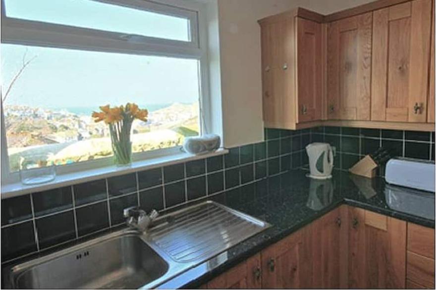 The Stones Luxury Apartment With Uninterrupted Sea Views and private Car parking