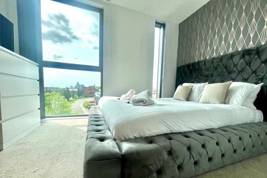 Pass the Keys | 2 Bedroom Apartment Sleeps 6 Etihad Stadium