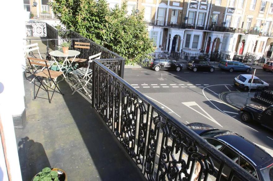 Gorgeous apartment in Kensington Olympia