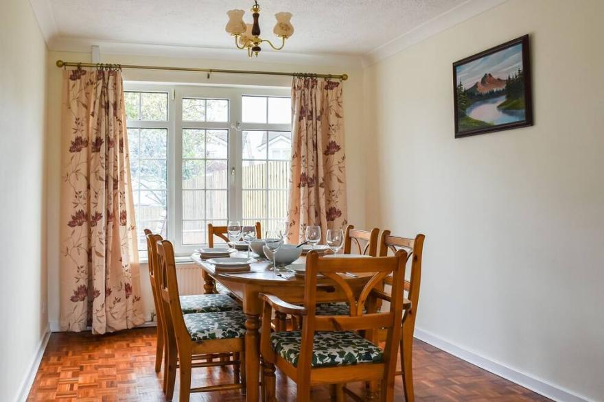 3 bedroom accommodation in Treoes