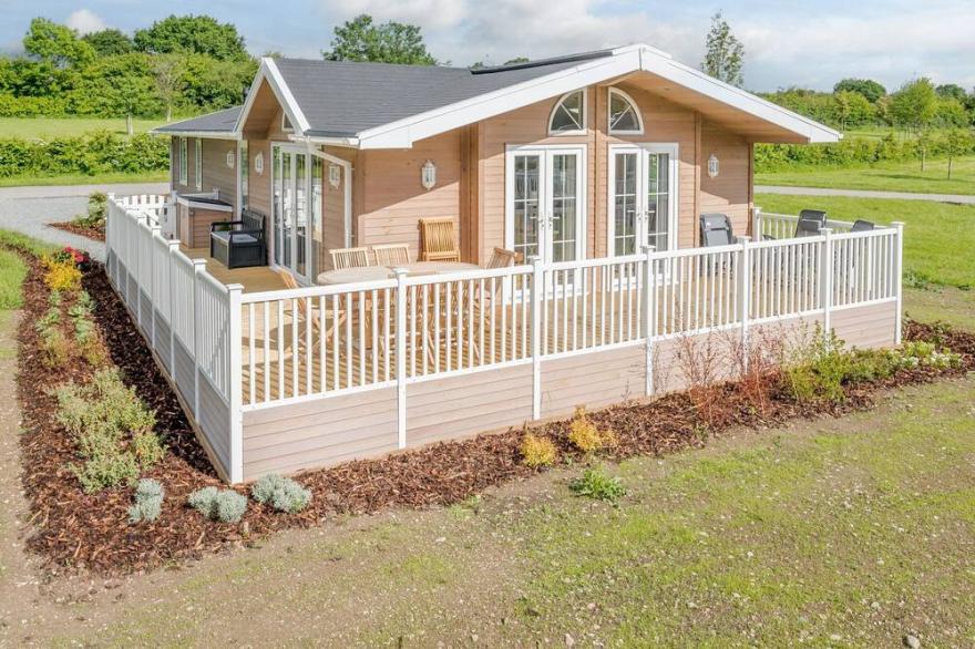 3 bedroom accommodation in Mercia Marina, Willington