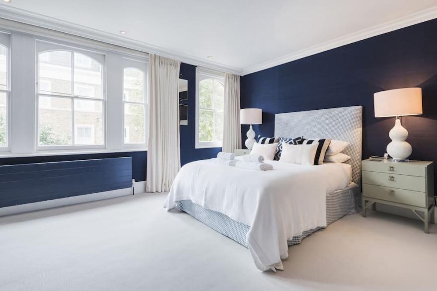 Elegant Family Home near Wandsworth Common by UnderTheDoormat