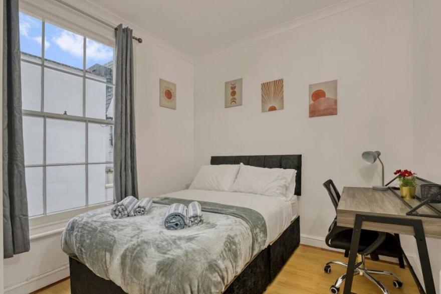 17 Westbourne Terrace · Cosy 2-Bedroom Flat Paddington