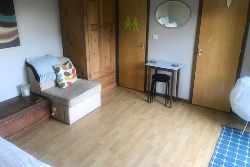 Cosy rural hideaway, Hursley, near Winchester