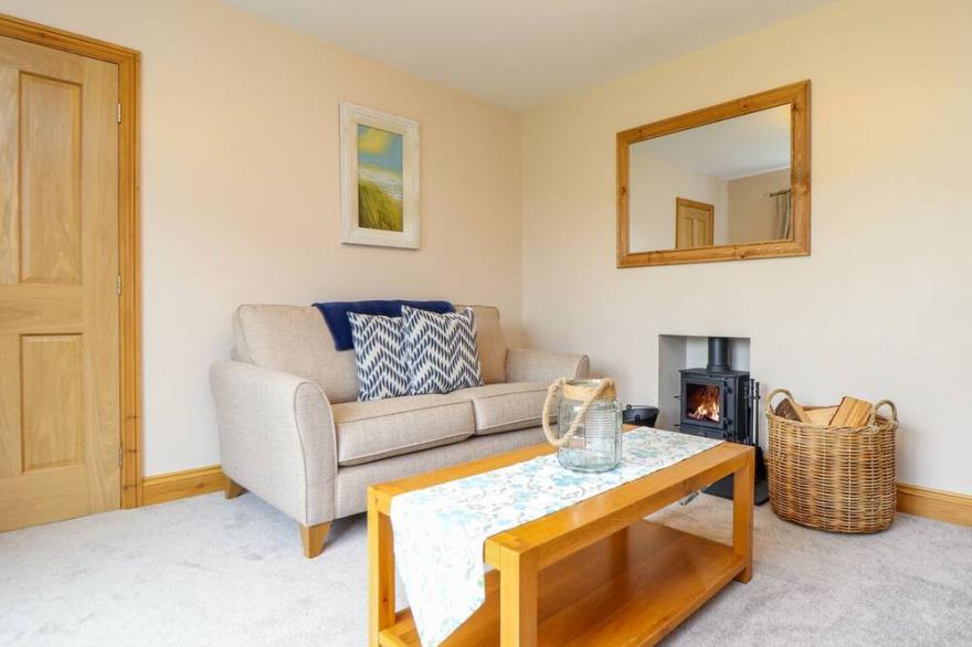 BOSWYNN, pet friendly, character holiday cottage in St. Austell